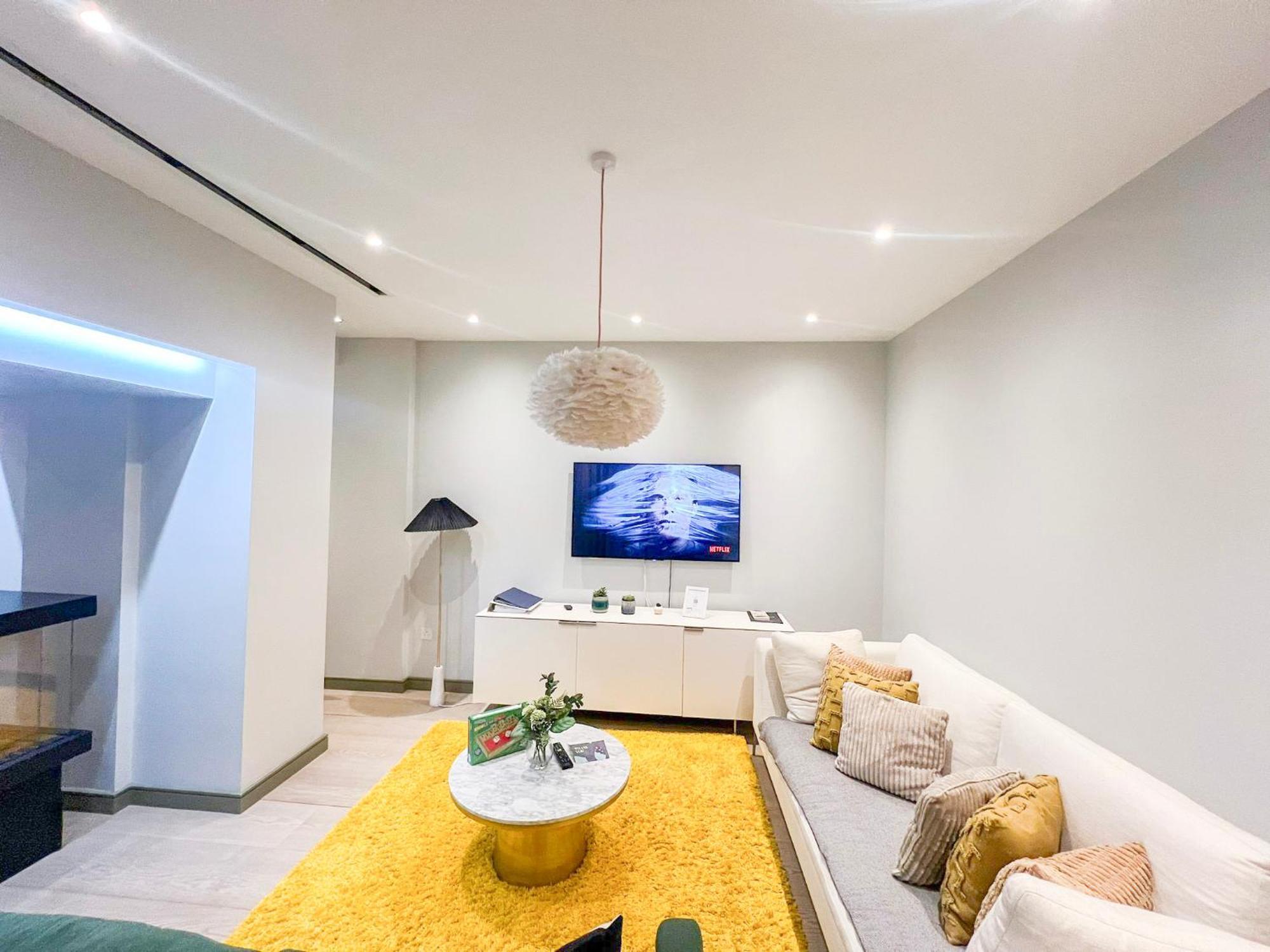 Posh 3 Bedroom Flat With Terrace And Indoor Fireplace In Mayfair, Near Hyde Park Londra Dış mekan fotoğraf